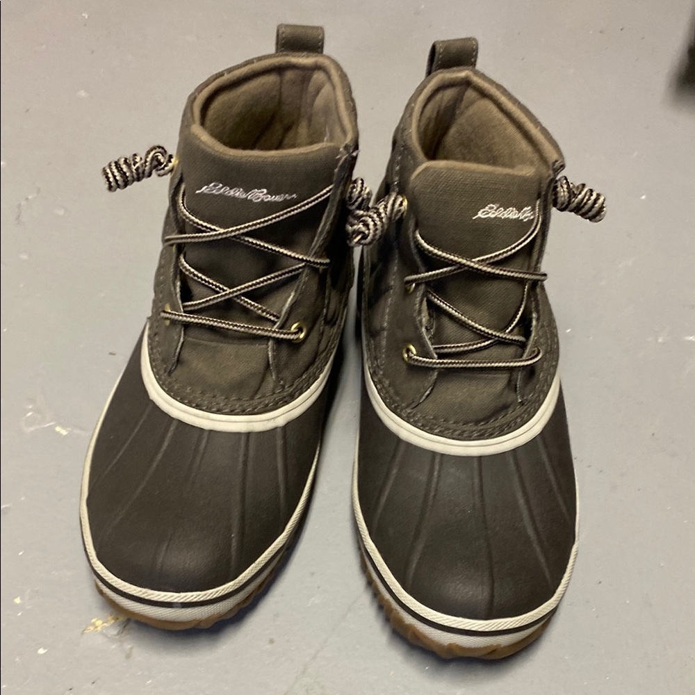 Eddie Bauer Women’s Grey Duck Boots Size 7